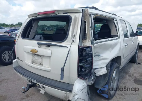 2013 Chevrolet Suburban 1500 Ltz z USA, uszkodzony, nr VIN 1GNSCKE08DR337349